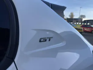 PEUGEOT 208 1.2 Hybrid 145 GT