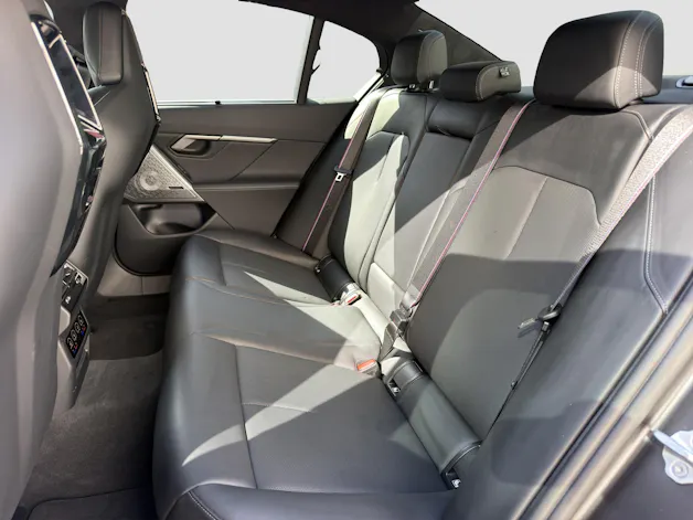 BMW M5 xDrive