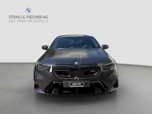 BMW M5 xDrive