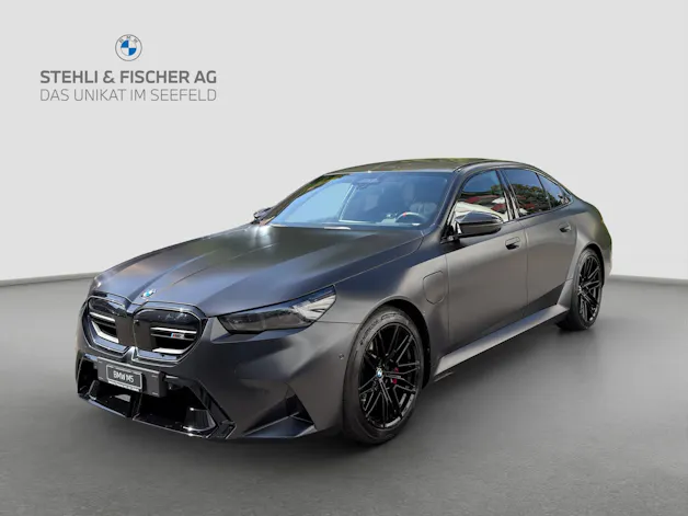 BMW M5 xDrive