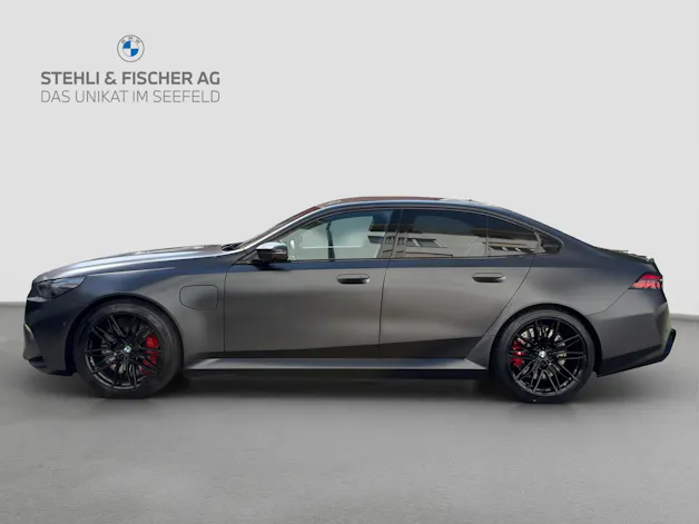 BMW M5 xDrive