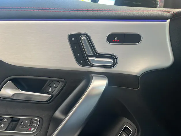 MERCEDES-BENZ CLA 250 4Matic 8G-DCT
