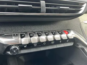 PEUGEOT 3008 1.6 THP GT Line EAT