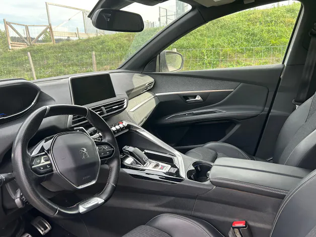 PEUGEOT 3008 1.6 THP GT Line EAT