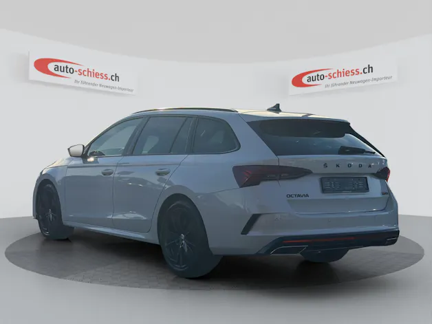 SKODA Octavia Combi 2.0 TSI DSG RS