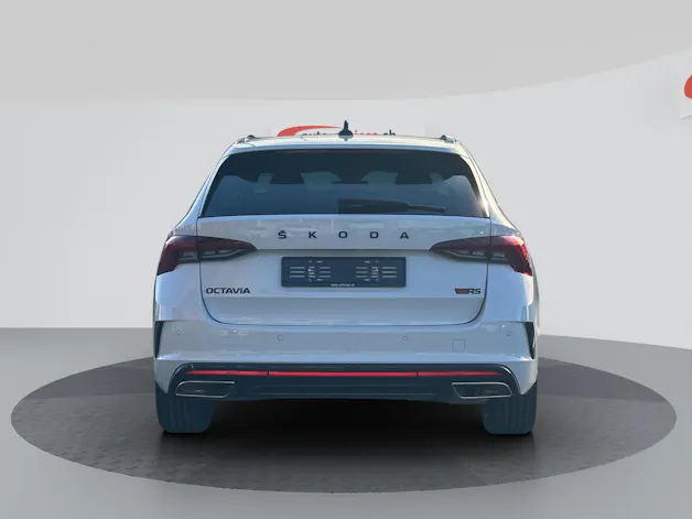 SKODA Octavia Combi 2.0 TSI DSG RS