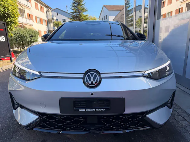 VW ID.7 TOURER GTX 340 PS 4MOTION *** VOLLAUSSTATTUG IN SCALE SILVER ***