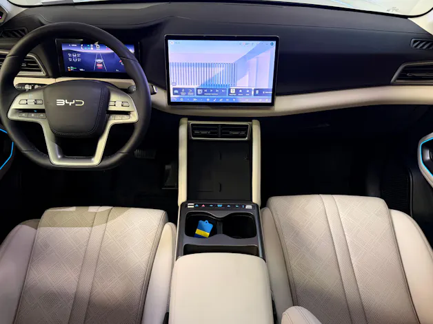 BYD Atto 2 DM-i Boost