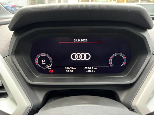 AUDI Q4 e-tron 50 quattro
