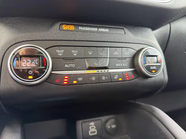 FORD Kuga 2.5 Plug-in Hybrid Vignale