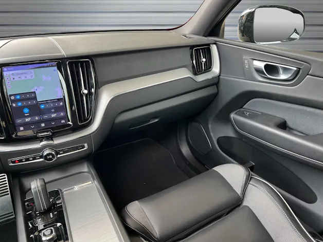 VOLVO XC60 B4 Diesel Mild Hybrid AWD R-Design Geartronic