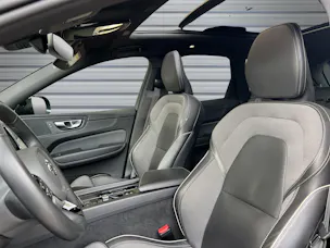 VOLVO XC60 B4 Diesel Mild Hybrid AWD R-Design Geartronic