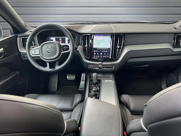 VOLVO XC60 B4 Diesel Mild Hybrid AWD R-Design Geartronic