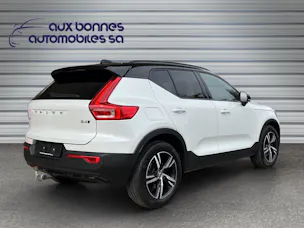 VOLVO XC40 B4 Benzin Mild Hybrid AWD R-Design Geartronic