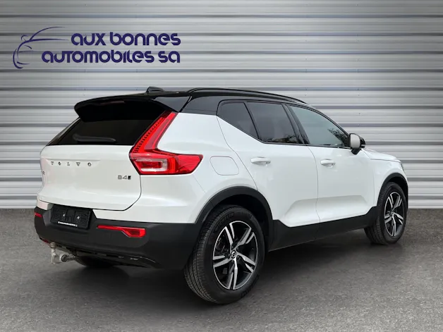 VOLVO XC40 B4 Benzin Mild Hybrid AWD R-Design Geartronic