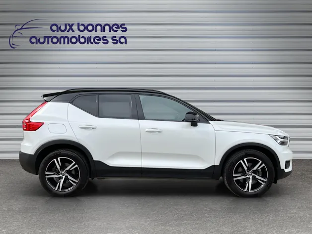 VOLVO XC40 B4 Benzin Mild Hybrid AWD R-Design Geartronic