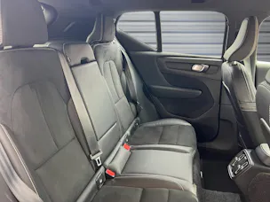 VOLVO XC40 B4 Benzin Mild Hybrid AWD R-Design Geartronic