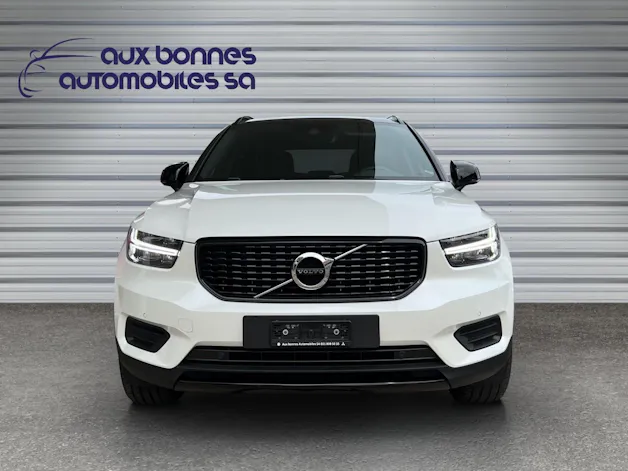 VOLVO XC40 B4 Benzin Mild Hybrid AWD R-Design Geartronic