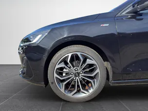 FORD Focus Station Wagon 1.0i EcoB Hybrid 155