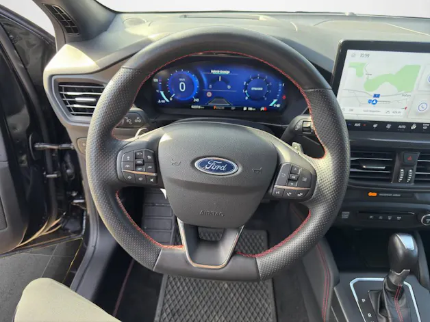 FORD Focus Station Wagon 1.0i EcoB Hybrid 155
