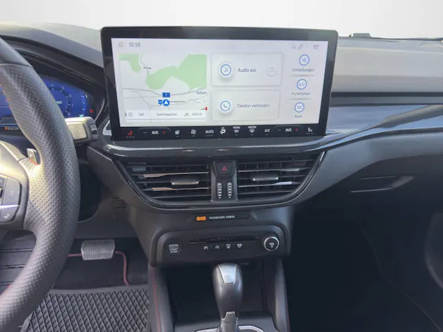 FORD Focus Station Wagon 1.0i EcoB Hybrid 155