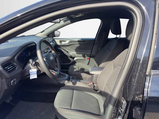 FORD Focus Station Wagon 1.0i EcoB Hybrid 155