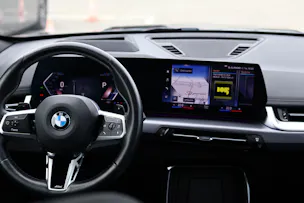 BMW X1 xDrive 23d 48V M Sport * Panoramadach * Harman/Kardon * Elektr. Sitze * 360° Kamera * AHK *