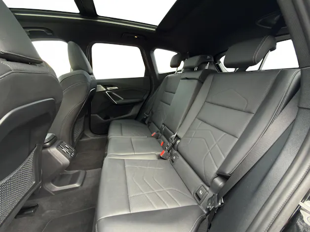 BMW X1 xDrive 23d 48V M Sport * Panoramadach * Harman/Kardon * Elektr. Sitze * 360° Kamera * AHK *