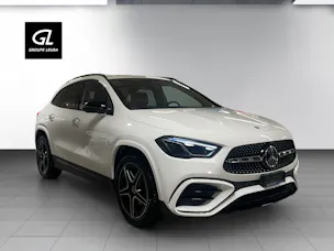MERCEDES-BENZ GLA 200 Night Star 7G-DCT