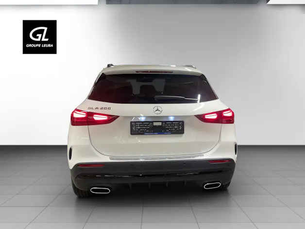 MERCEDES-BENZ GLA 200 Night Star 7G-DCT
