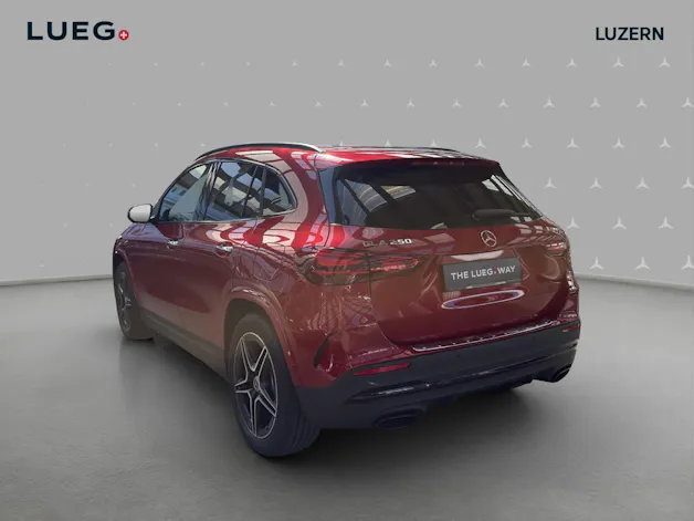 MERCEDES-BENZ GLA 250 4Matic 8G-DCT Swiss Star
