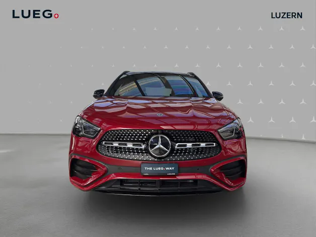 MERCEDES-BENZ GLA 250 4Matic 8G-DCT Swiss Star