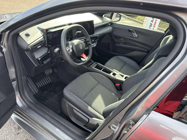 RENAULT Clio 1.2 TCe Evolution NEUES MODELL EDC-Automat