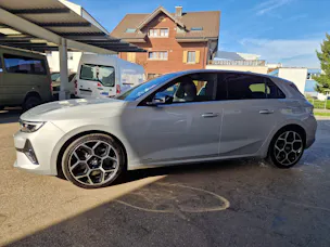 OPEL Astra 1.6 PHEV Turbo Swiss Plus A