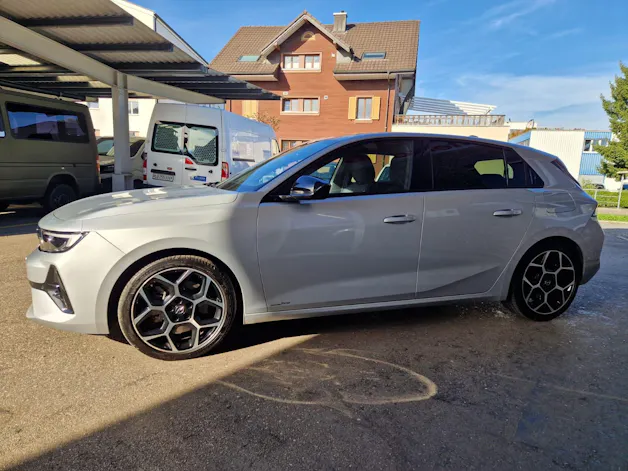 OPEL Astra 1.6 PHEV Turbo Swiss Plus A