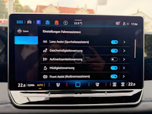 VW Tiguan 2.0 TSI 265PS 4Motion R-Line *** 360° KAMERA & PANORAMADACH ***