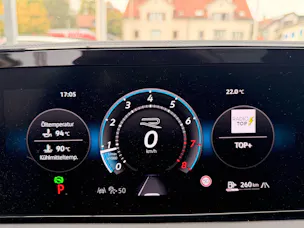 VW Tiguan 2.0 TSI 265PS 4Motion R-Line *** 360° KAMERA & PANORAMADACH ***