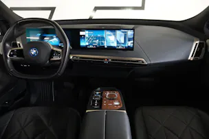 BMW iX xDrive40 Launch Edition