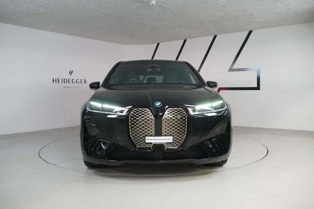 BMW iX xDrive40 Launch Edition