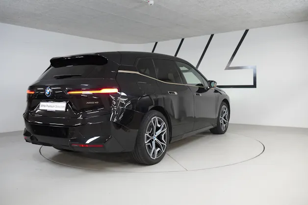 BMW iX xDrive40 Launch Edition