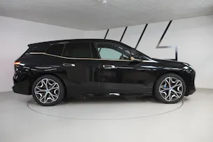 BMW iX xDrive40 Launch Edition