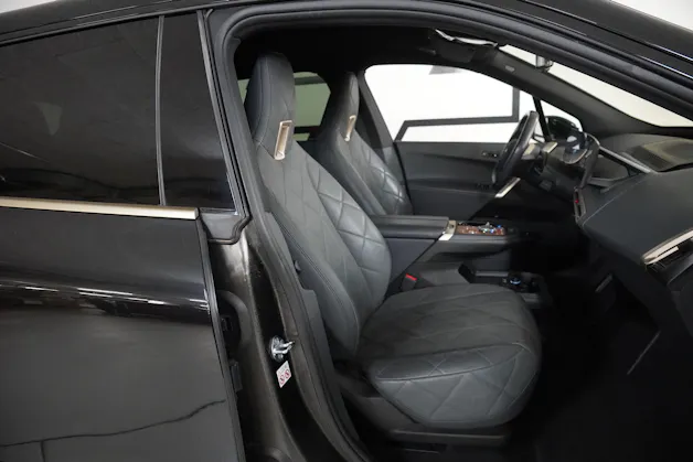 BMW iX xDrive40 Launch Edition