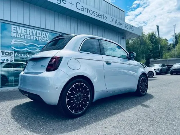 FIAT 500 C electric 87kWh La Prima