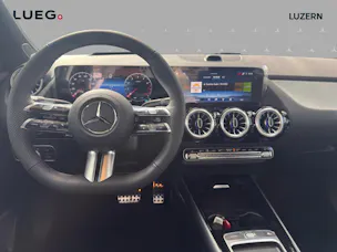 MERCEDES-BENZ GLA 200 Night Star 7G-DCT