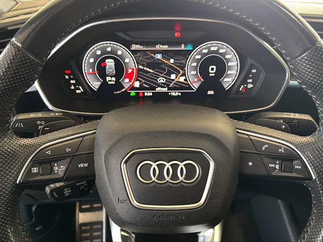 AUDI Q3 40 TFSI S line quattro S-tronic