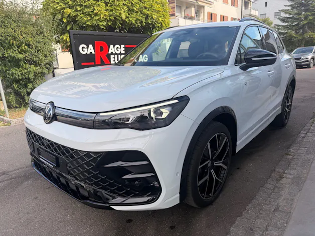 VW Tiguan 2.0 TSI 265PS 4Motion R-Line *** 360° KAMERA & PANORAMADACH ***