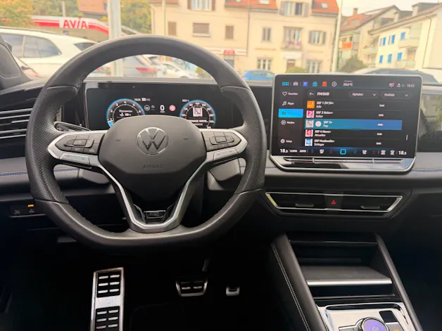 VW Tiguan 2.0 TSI 265PS 4Motion R-Line *** 360° KAMERA & PANORAMADACH ***