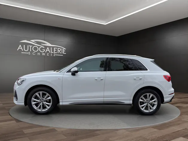 AUDI Q3 35 TFSI S line S-tronic | CH | Assistenzpaket | Matrix LED | S-LINE | Navi Plus & Phone Box | Technikpaket |