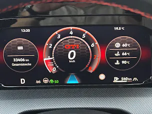 VW Golf VIII 2.0 TSI GTI DSG