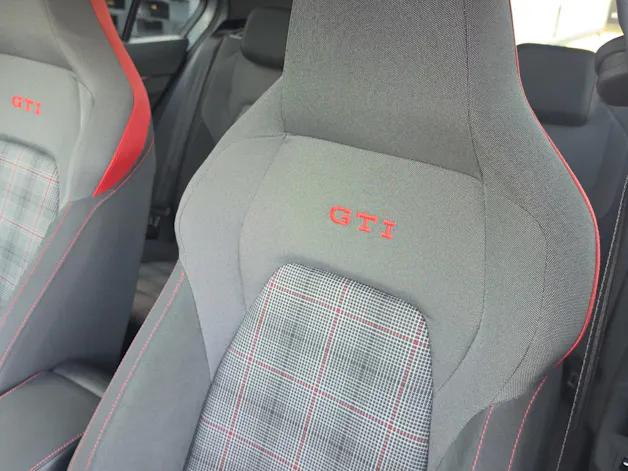 VW Golf VIII 2.0 TSI GTI DSG